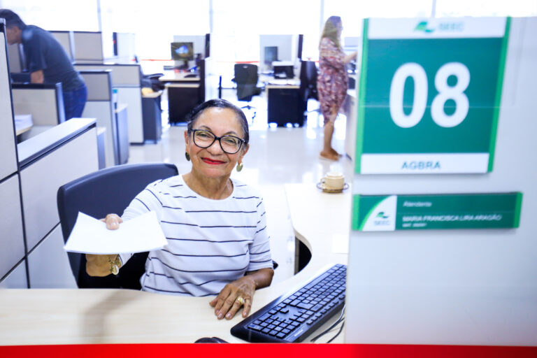 Mulheres representam 66% do quadro de servidores públicos no DF