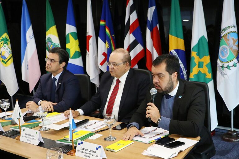 Ibaneis oferece inteligência da PCDF em apoio ao Rio após operação policial