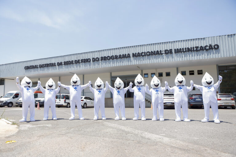 SES-DF entrega novas fantasias do Zé Gotinha para reforçar ações de vacinação no Distrito Federal