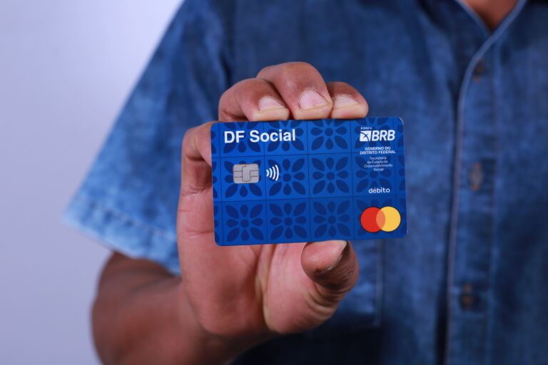 GDF libera R$ 42 milhões para pagamento do Cartão Prato Cheio e DF Social