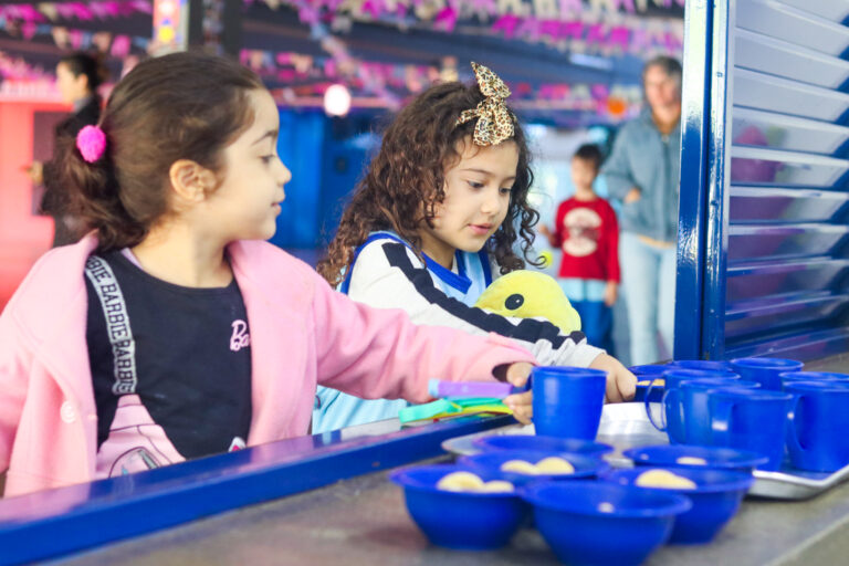 Mel será incluído na merenda escolar do DF em 2026 como opção mais saudável ao açúcar