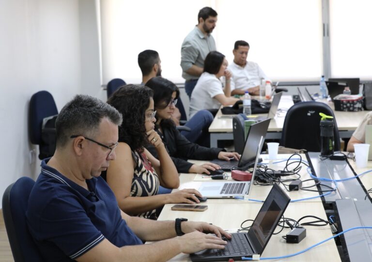 Curso de Fundamentos de IA capacita servidores do GDF em uso responsável de tecnologia