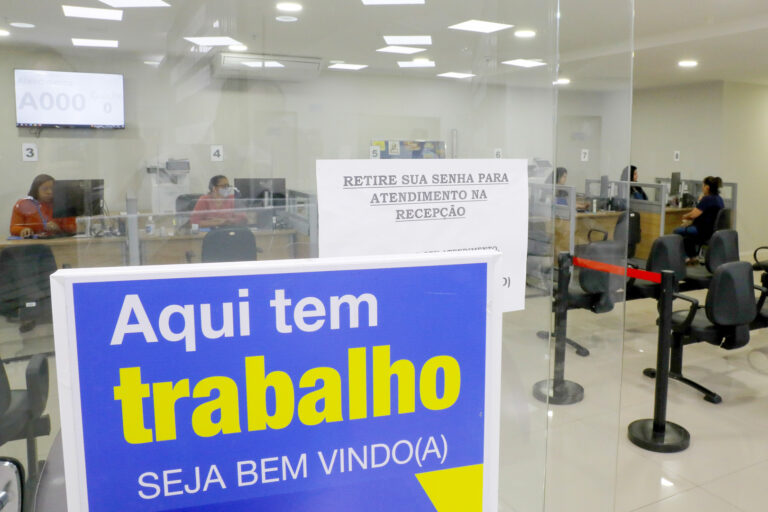 Agências do Trabalhador do DF abrem 387 vagas de emprego no início de 2026