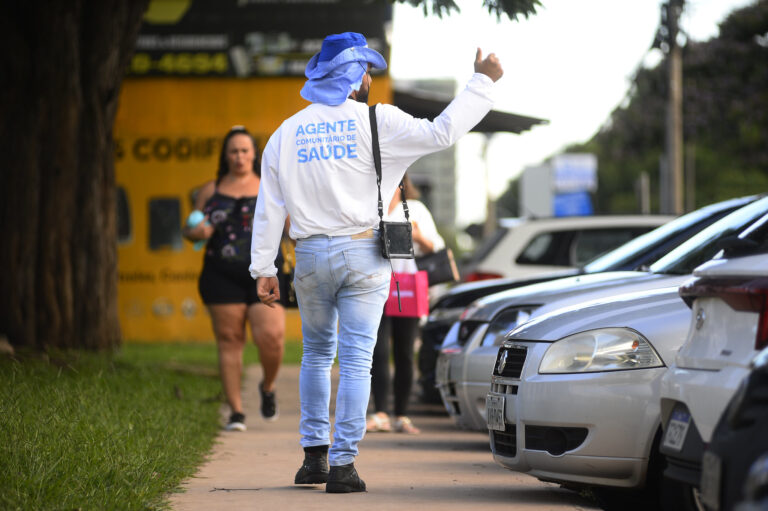 Agentes comunitários de saúde passam a usar uniformes padronizados na Região de Saúde Sul