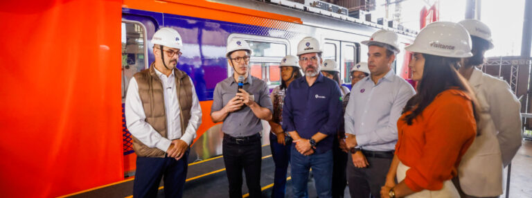 Novo trem do metrô chega à RMBH e marca início da modernização do sistema