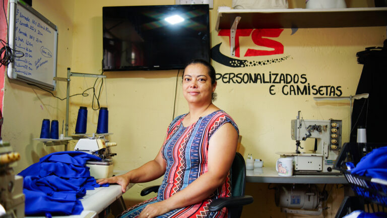 Cartão Uniforme Escolar fortalece famílias e impulsiona pequenos negócios no DF