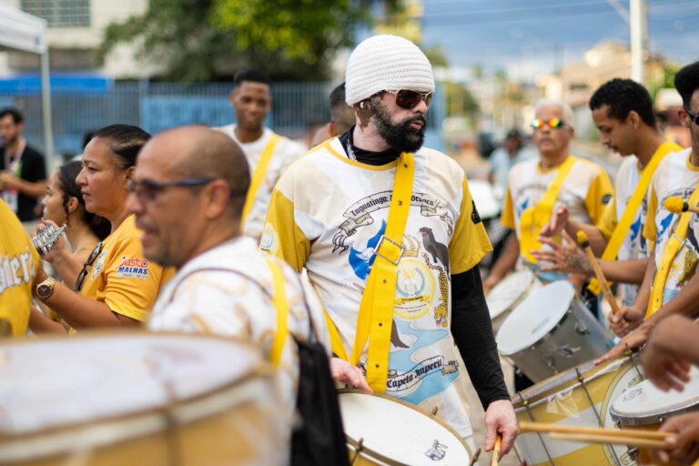 DF Folia 2026 começa neste sábado com blocos, cinema, exposições e atrações culturais