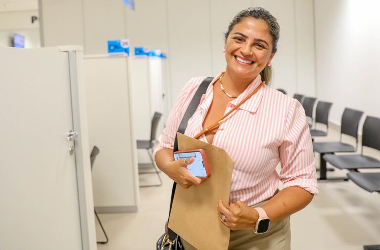 Na Hora Empresarial já soma quase 3 mil atendimentos e facilita abertura e regularização de empresas no DF