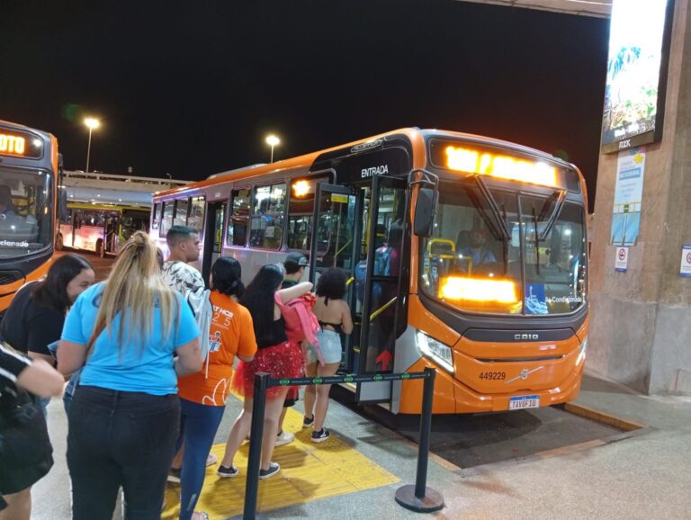 Carnaval 2026 registra mais de 2,4 milhões de acessos no transporte público do DF