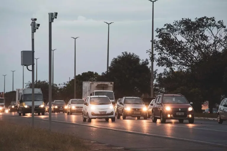 Veja quais são as 10 multas de trânsito mais comuns em rodovias do DF