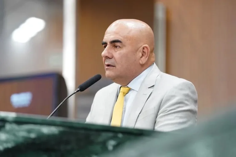 Paulo Cezar Martins declara apoio a Daniel Vilela e descarta aproximação com Marconi Perillo