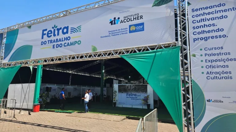 Feira em Santa Maria oferece cursos, oficinas e incentiva economia