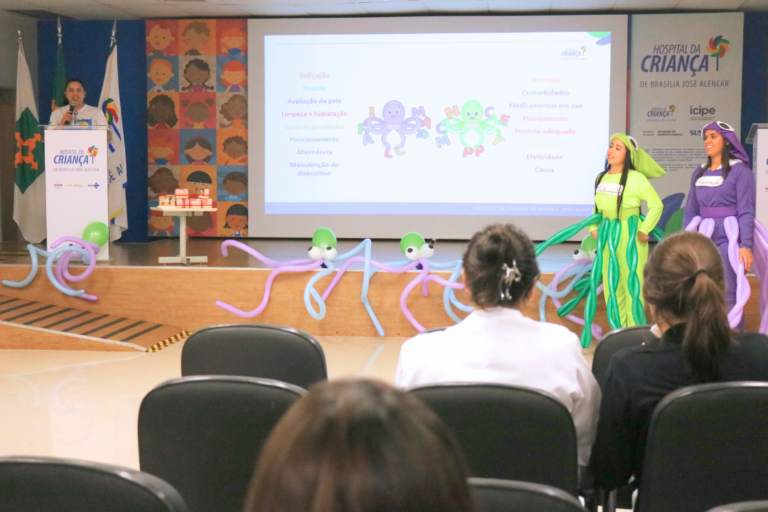 Profissionais do HCB promovem campanha de prevenção a lesões de pele em crianças hospitalizadas
