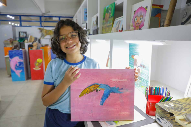 Salas especiais estimulam desenvolvimento de alunos com altas habilidades no DF