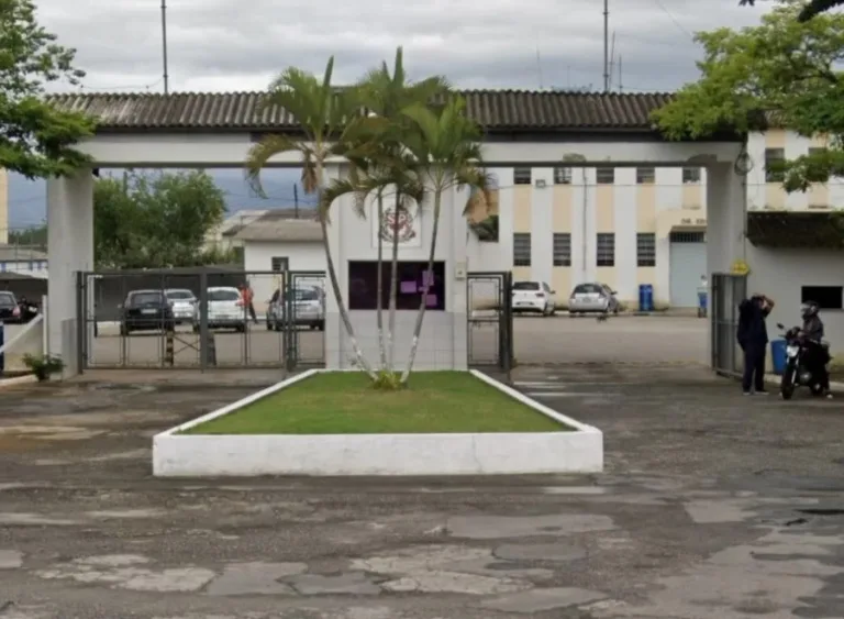 Drone é flagrado levando celular e drogas para presídio em SP