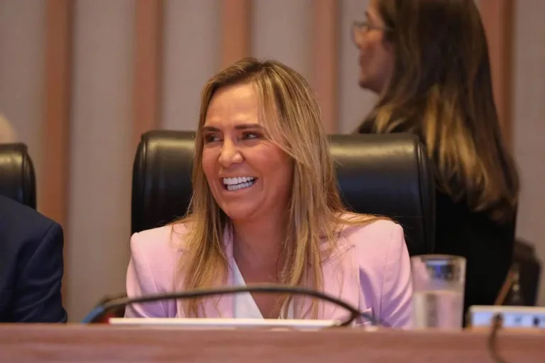 Vice-governadora Celina Leão recebe título de cidadã honorária do DF