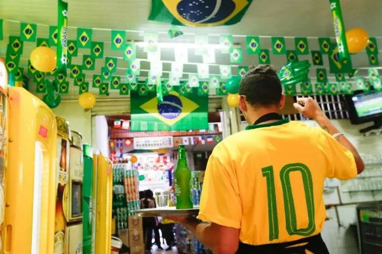 Veja os horários de pontos facultativos no DF em jogos do Brasil na Copa