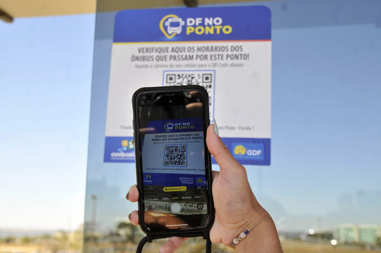 Crianças participam de audições para a Escola de Formação de Bailarinos de Brasília