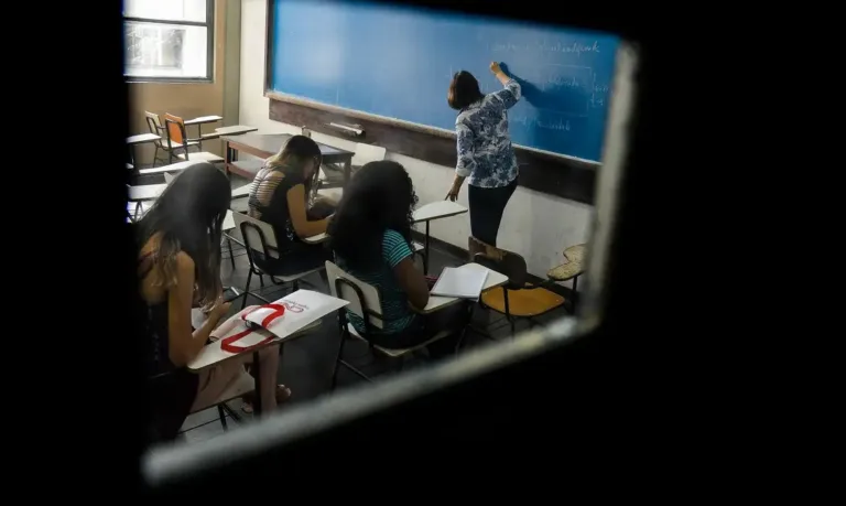 Pais devem ficar atentos à autorização de funcionamento de escolas privadas
