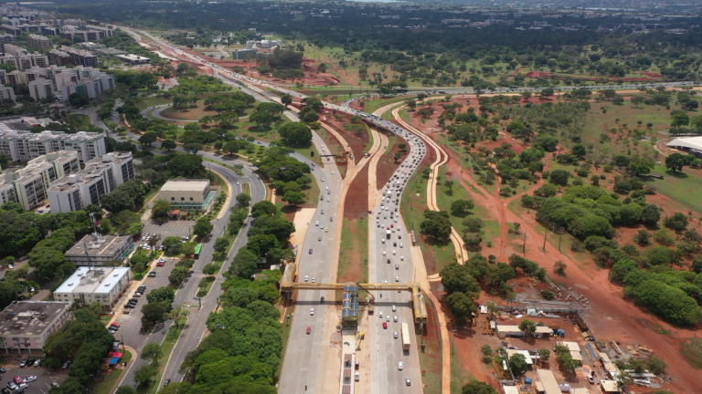 Liberação do viaduto entre Epig e ESPM inaugura operação do corredor de ônibus nesta quarta (26)