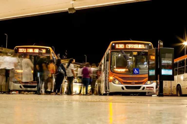 Marechal recolhe ônibus sem justificativa e afeta passageiros no DF