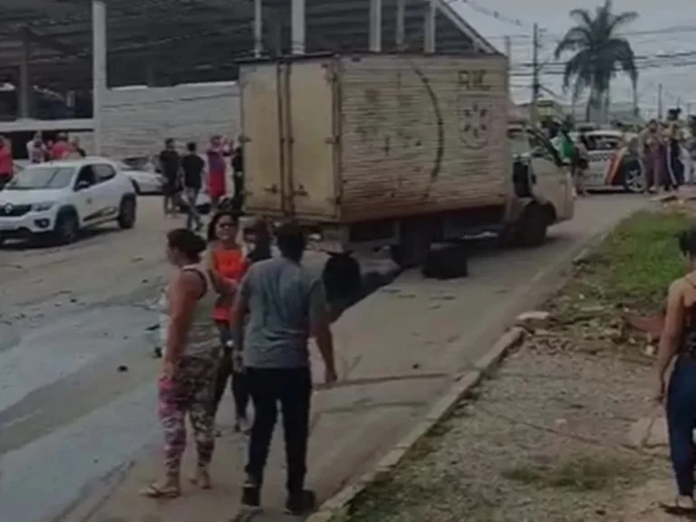 Detento do Saidão faz refém em assalto, causa acidente e vai preso na Estrutural