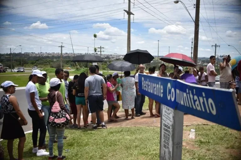 Restaurantes comunitários do DF aceitarão Pix a partir de fevereiro