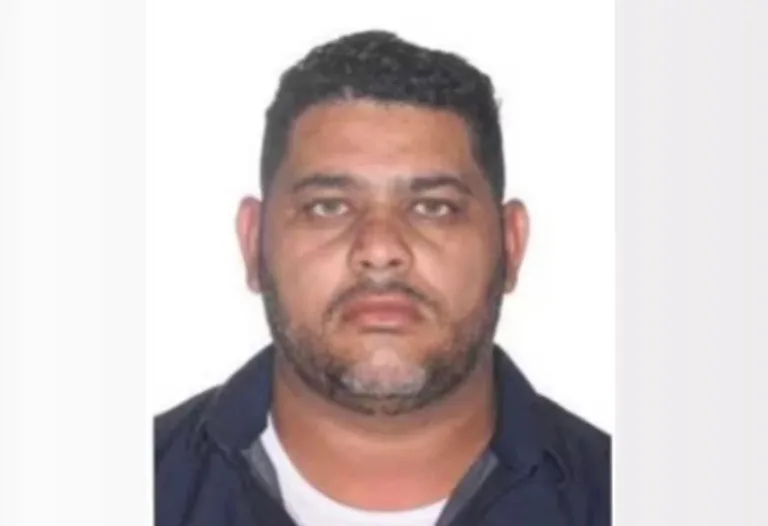 Preso do 8/1 que tentou suicídio quer julgamento no plenário do STF