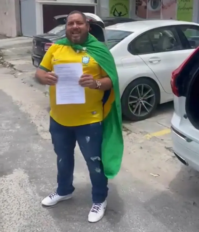 Petista ganha carro de luxo de amigo bolsonarista em aposta eleitoral