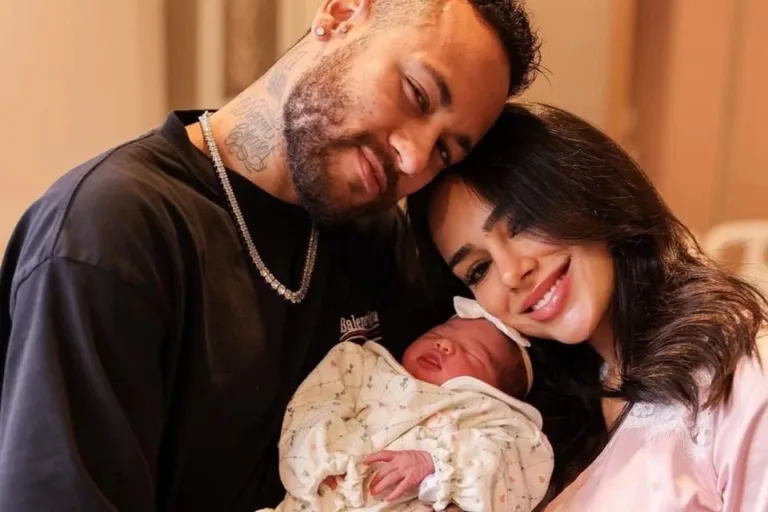 Bruna Biancardi confirma término com Neymar pelas redes sociais