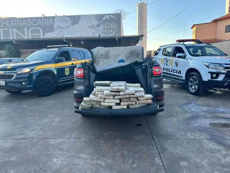 Homem é preso com quase 100 kg de cocaína dentro de carro no interior