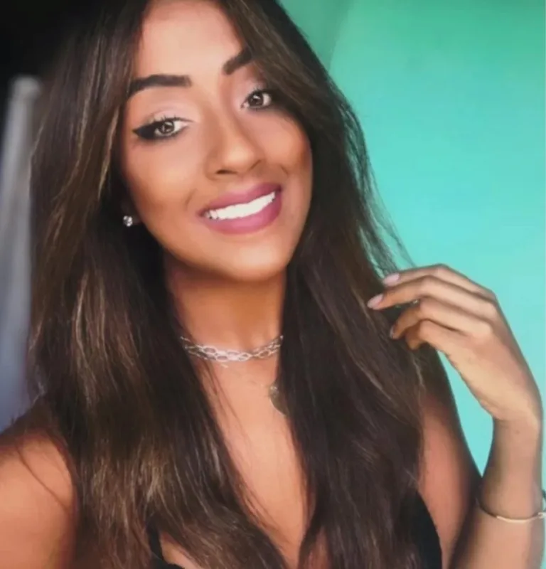 Amigos e parentes se despedem de dentista que morreu ao cair de cavalo