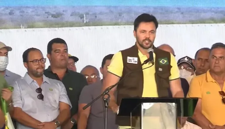 Ministro das Comunicações é condenado por propaganda eleitoral antecipada