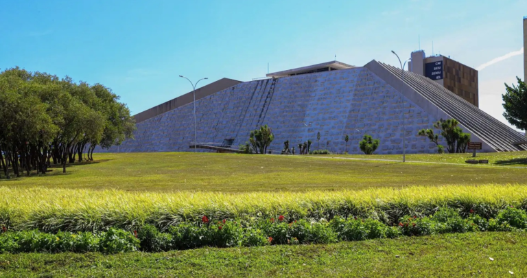 Licitação da 2ª etapa das obras do Teatro Nacional avança para fase recursal