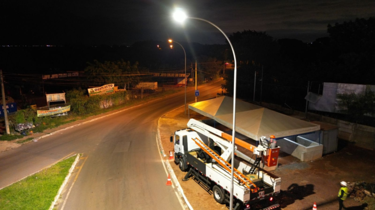 DF recebe mais de 1,7 mil novas luminárias de LED em três regiões