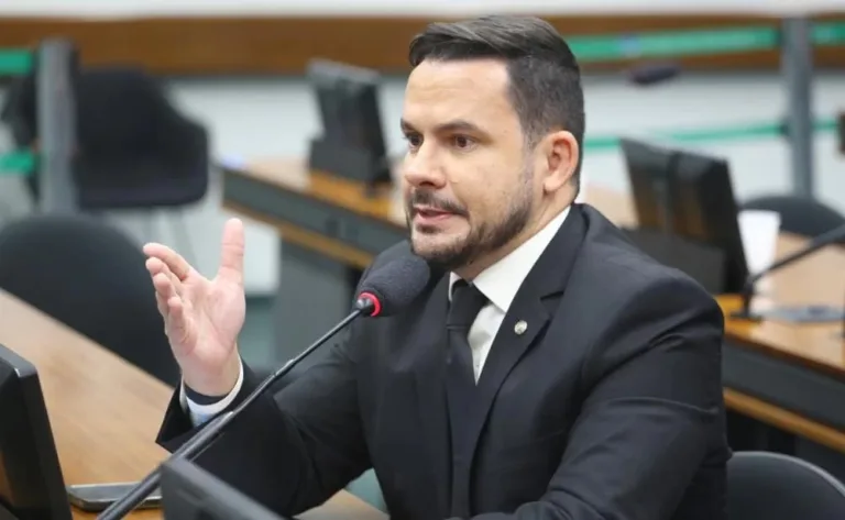 Deputado quer proibir casamento de condenados por violência doméstica