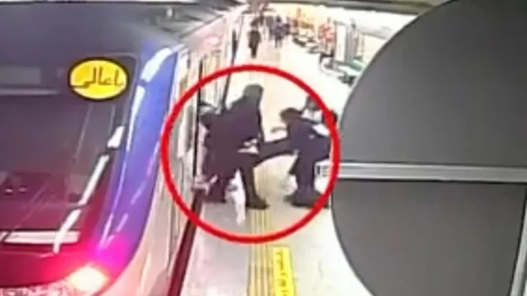 Iraniana espancada no metrô por não usar véu tem morte cerebral