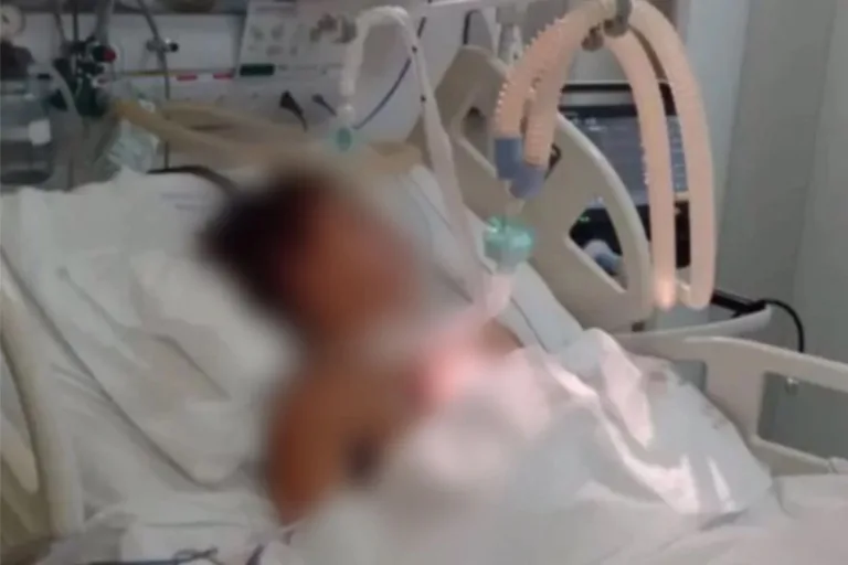 Jovem é preso injustamente após ser “acusado” por vítima intubada