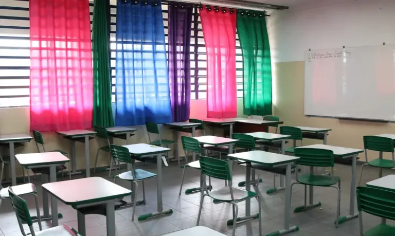 Após dizer que “Moraes acabou com leis”, aluna é transferida de escola