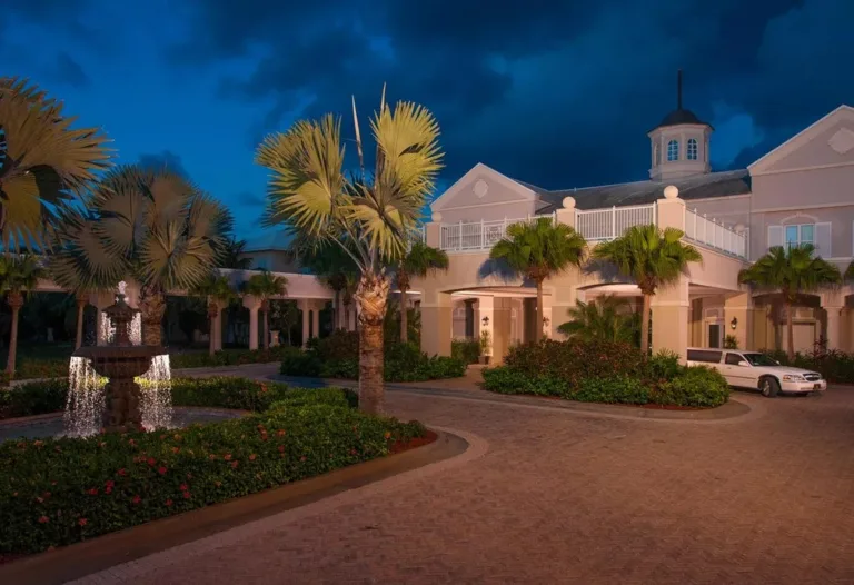 Três turistas americanos morrem em hotel nas Bahamas após passarem mal