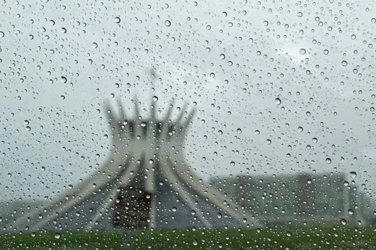 DF tem alerta de temporal com granizo e ventos de até 60km/h