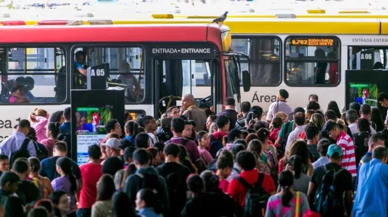DF: deputados pedem liberação do Passe Livre Estudantil no dia do Enem