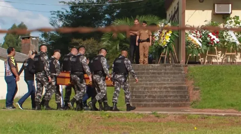 Corpo de PM baleado em tentativa de mega-assalto é velado