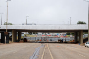 Viaduto do Eixão Norte durante obras de recuperação