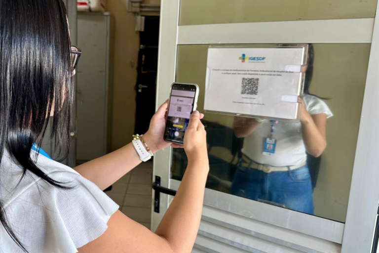 Hospital de Base do DF permite consultar remédios pelo celular antes de ir à farmácia