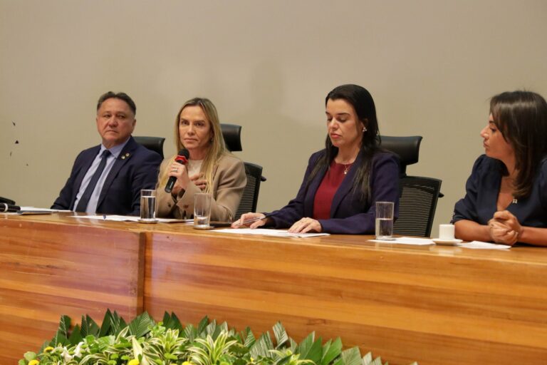 Rede de proteção às mulheres é tema de homenagem ao Não Temas, Maria