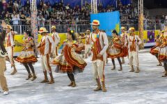 Apresentação de quadrilha junina no Candangão Junino 2026 em Santa Maria