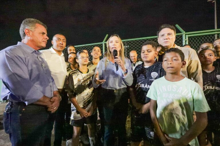 Ceilândia recebe iluminação em arena de beach soccer e campo sintético