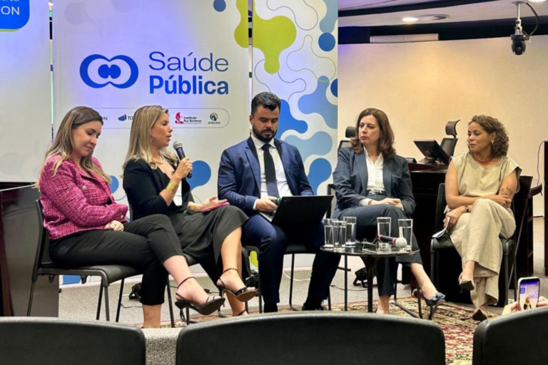 Gestores públicos discutem aprimoramento do SUS em evento no Distrito Federal