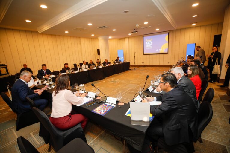 Representantes discutem segurança cidadã em encontro realizado no Chile